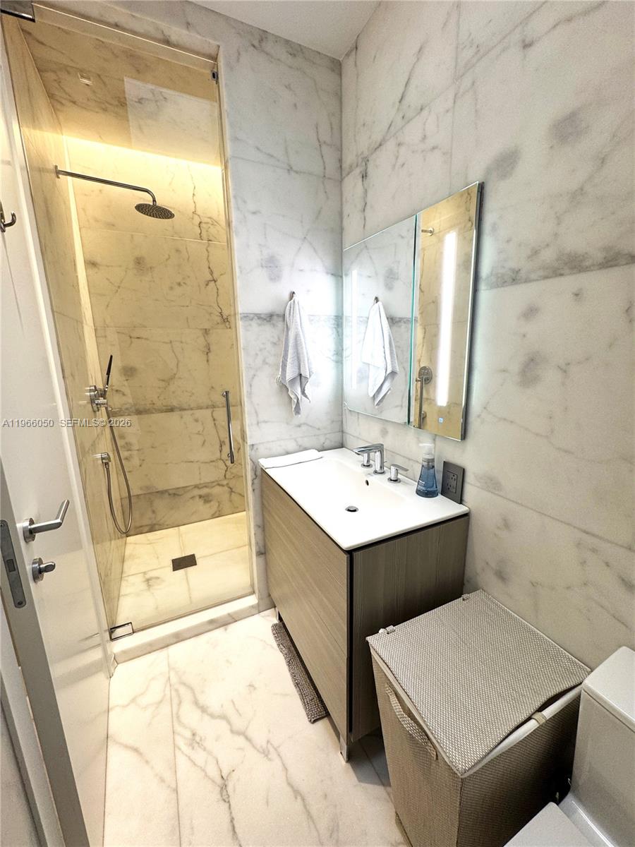 L HERMITAGE - Residential