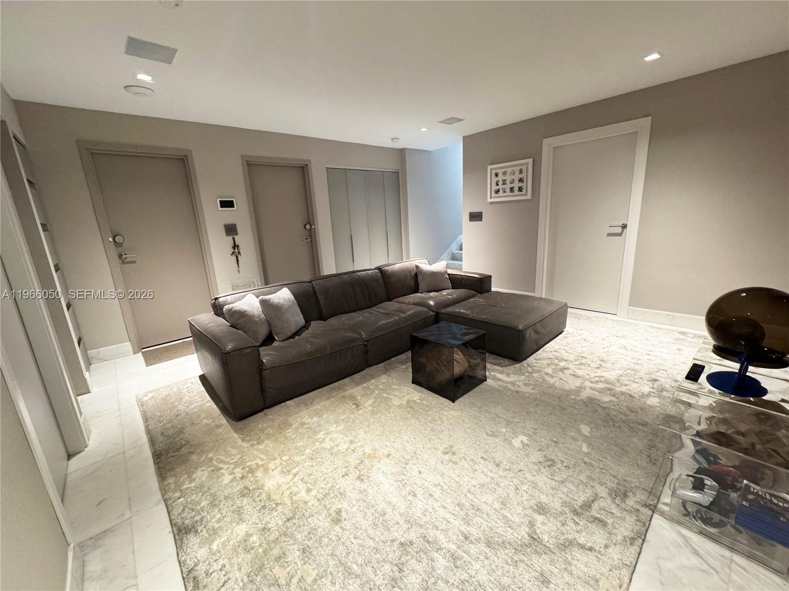 L HERMITAGE - Residential