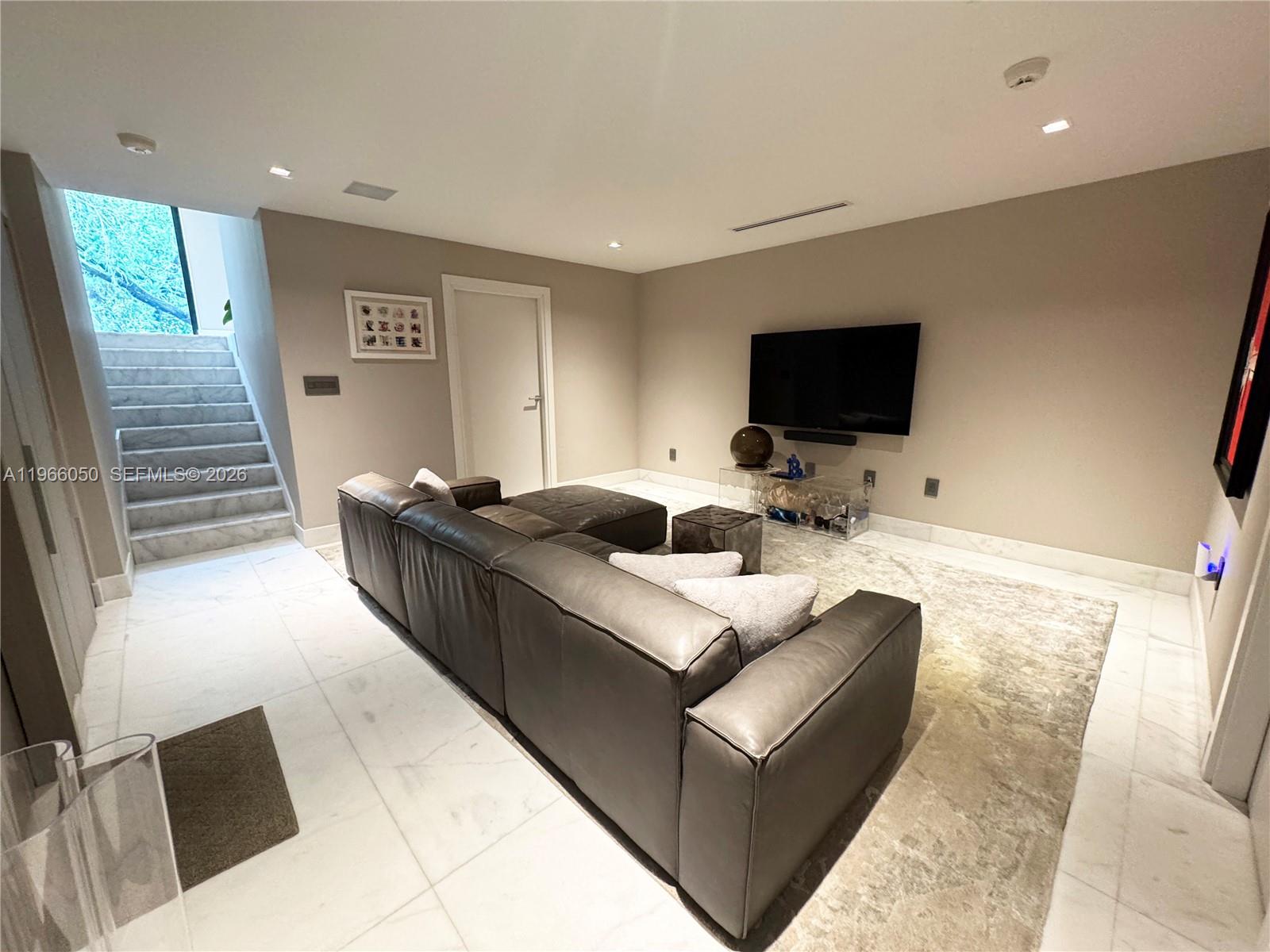 L HERMITAGE - Residential