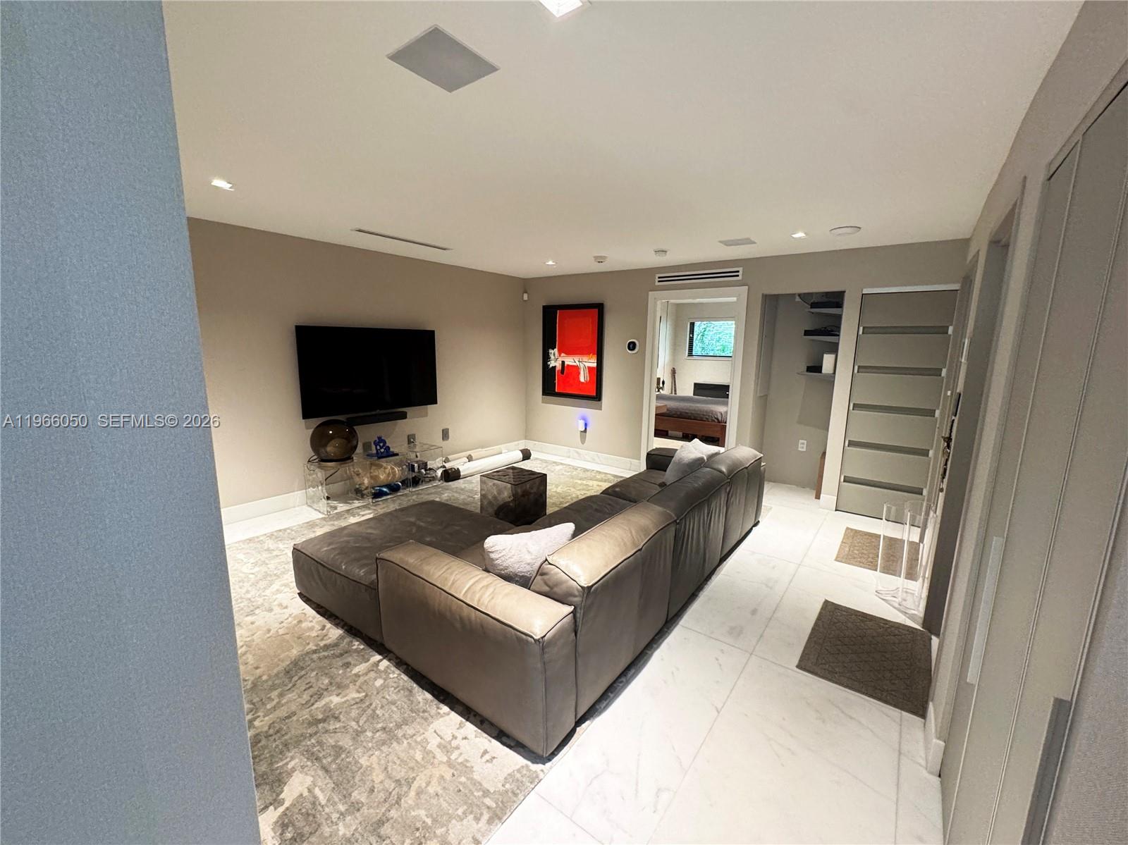 L HERMITAGE - Residential