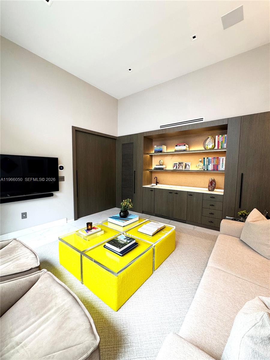 L HERMITAGE - Residential