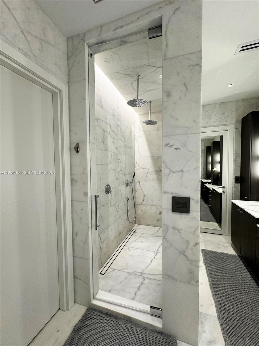 L HERMITAGE - Residential