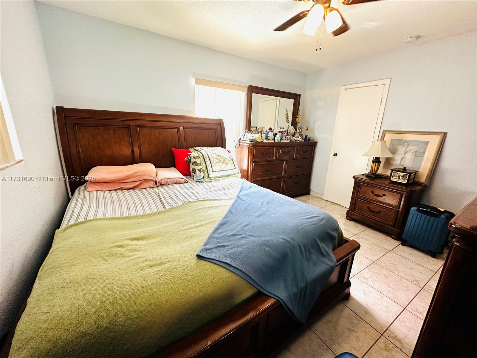 BROADVIEW COUNTRY CLUB - Residential