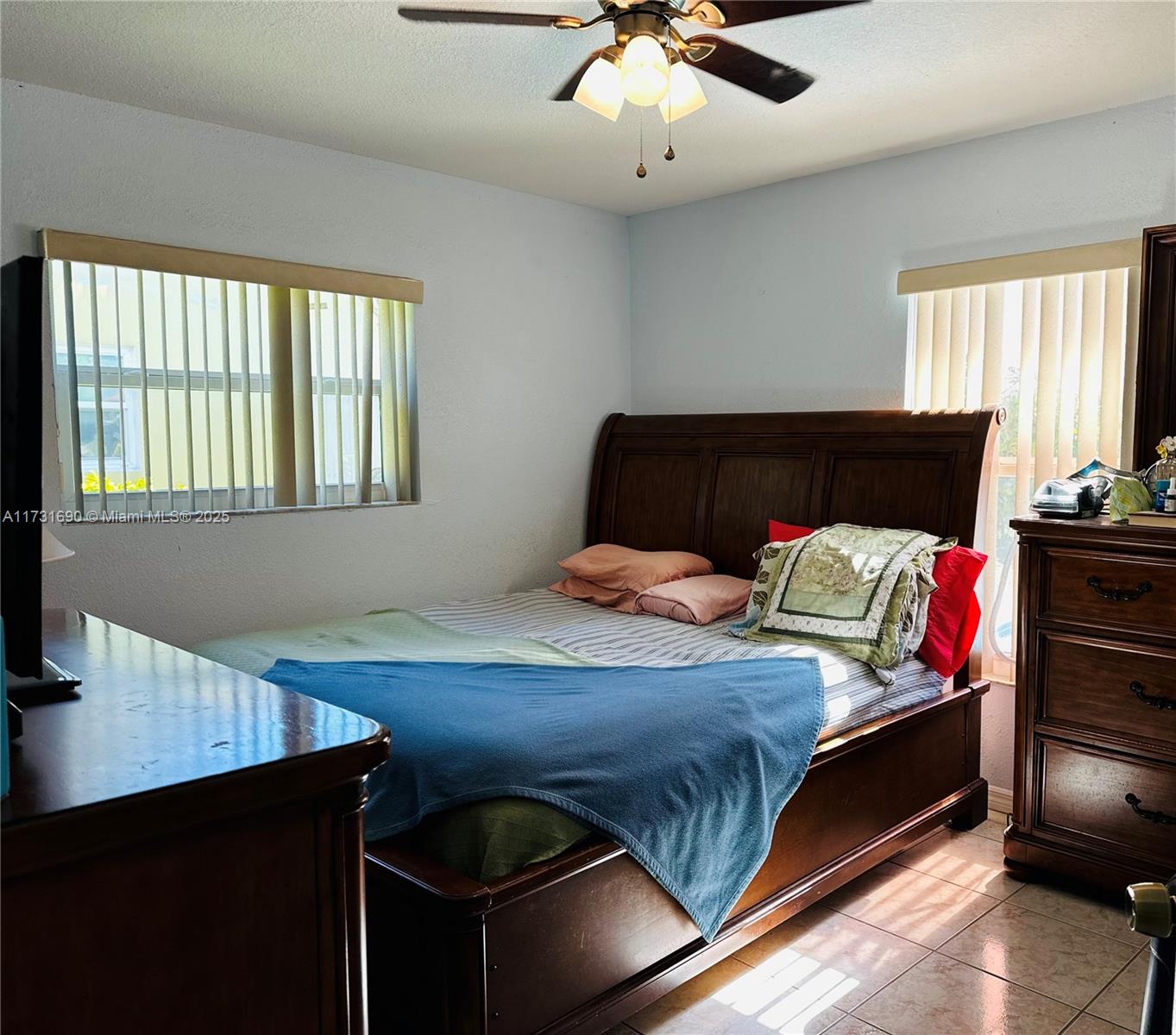 BROADVIEW COUNTRY CLUB - Residential
