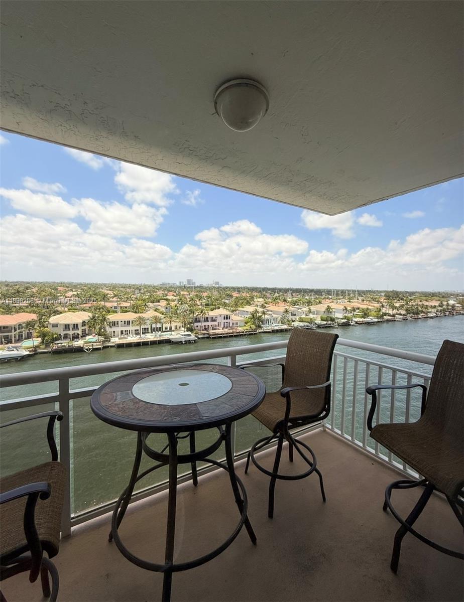 ALLINGTON TOWERS CONDO - Residential Lease