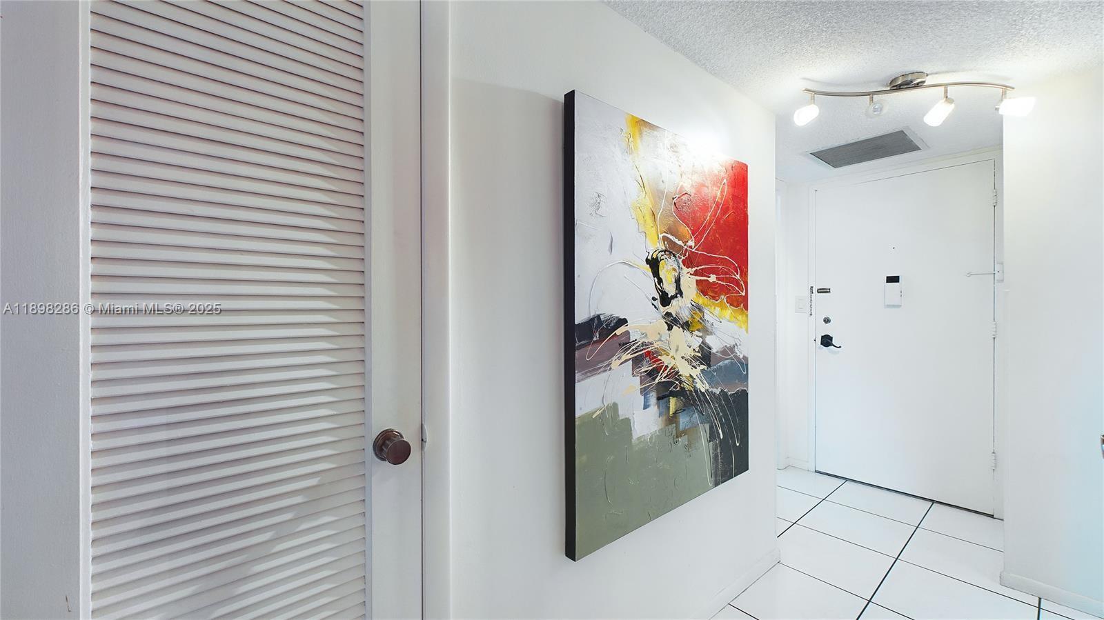 ALLINGTON TOWERS CONDO - Residential Lease