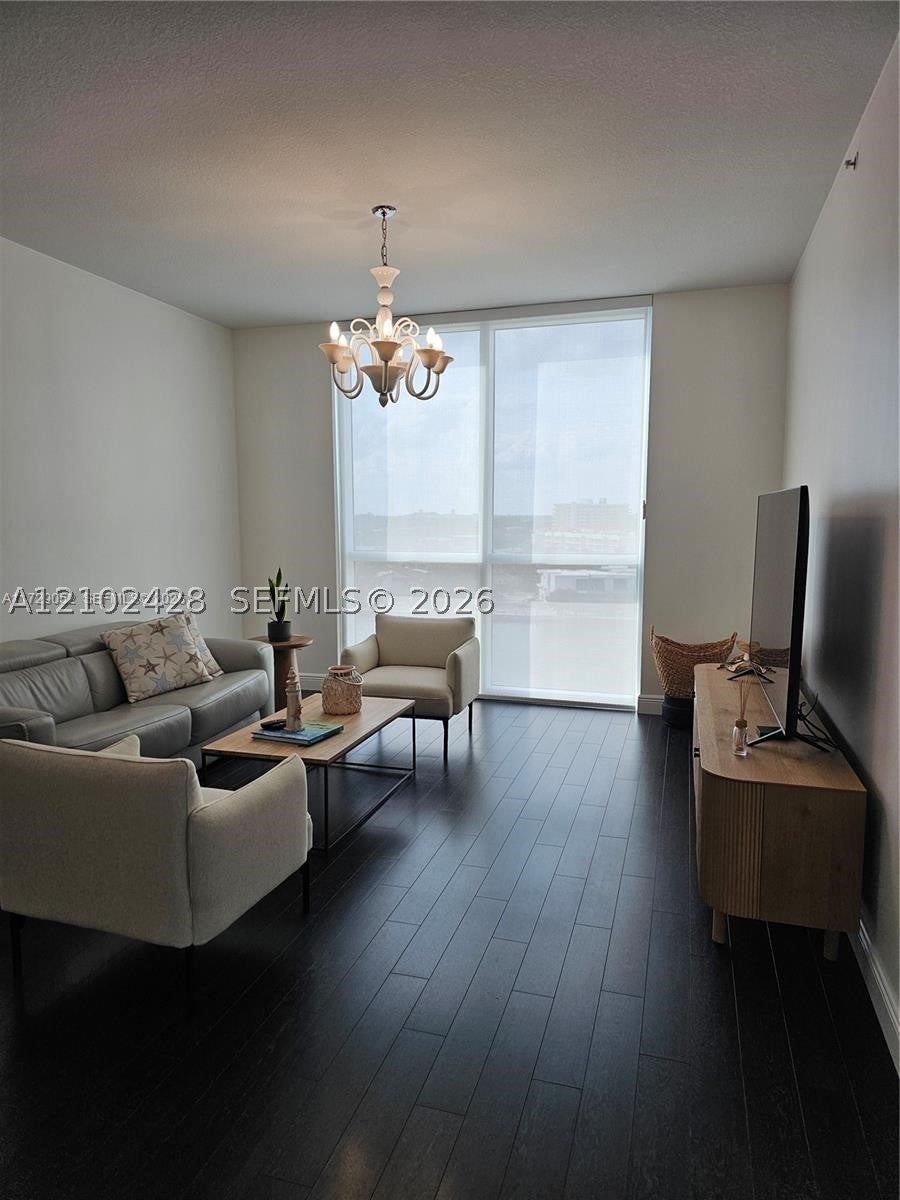 1945 S Ocean Dr 807
