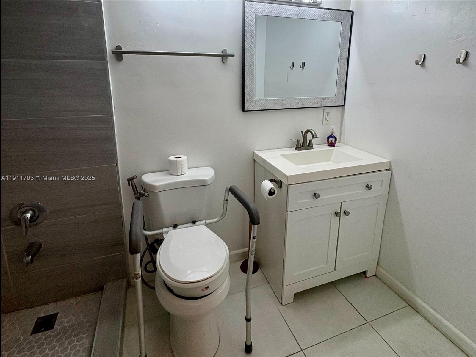 JEFFERSONIAN CONDO - Residential