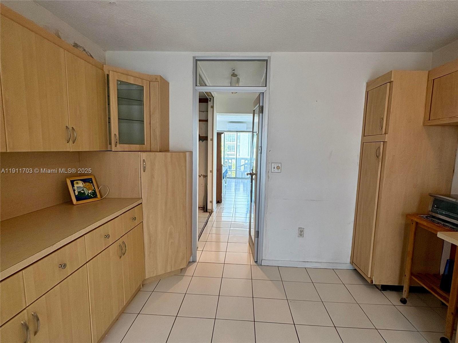 JEFFERSONIAN CONDO - Residential