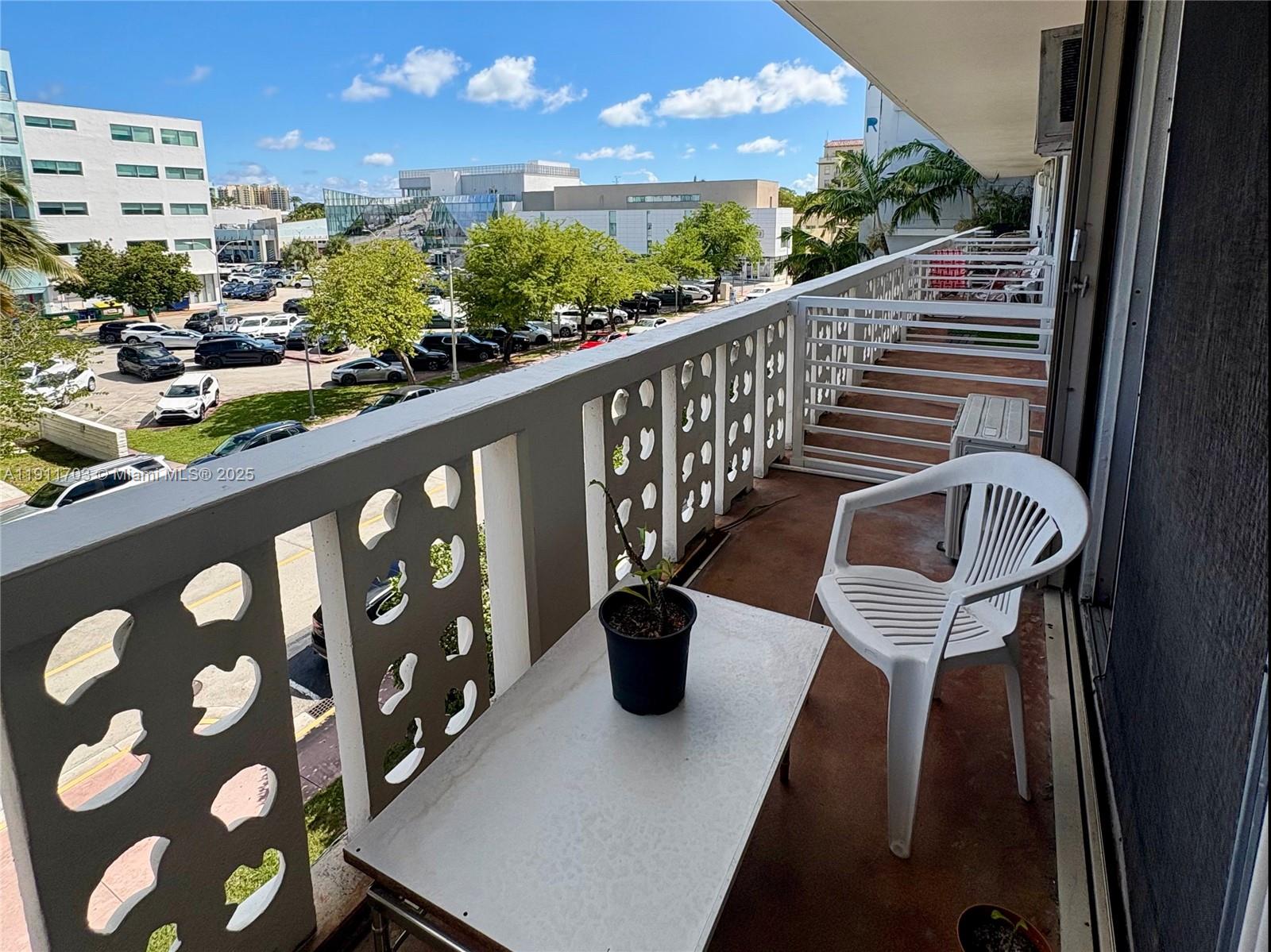 JEFFERSONIAN CONDO - Residential