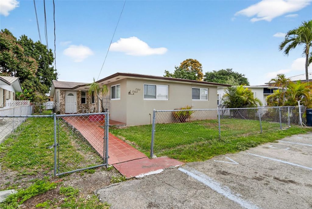 Photo of 7261 SW 21st St #7263, Miami, FL 33155 (MLS # A11993442)