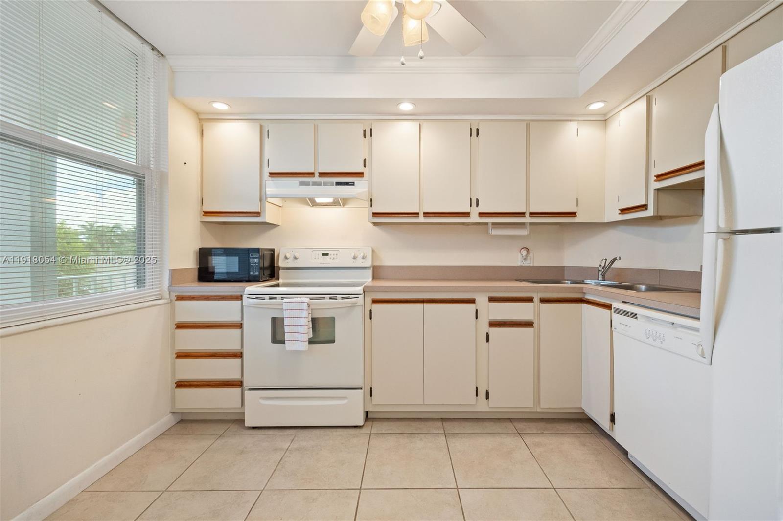 BERMUDA CLUB CONDO - Residential