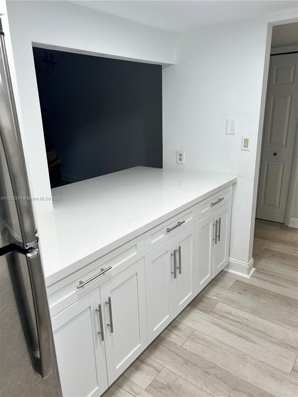 Photo of 210 Lakeview Dr #307, Weston, FL 33326 (MLS # A11503374)