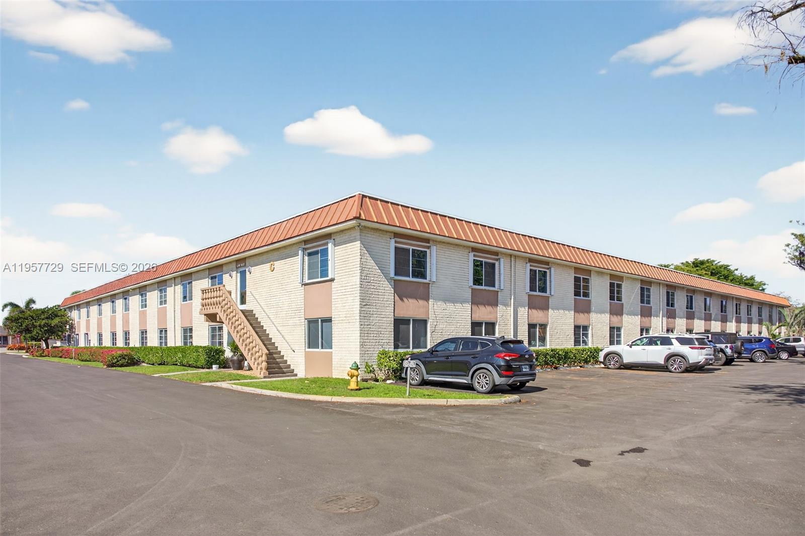 MANOR GROVE VILLAGE ONE I - Residential