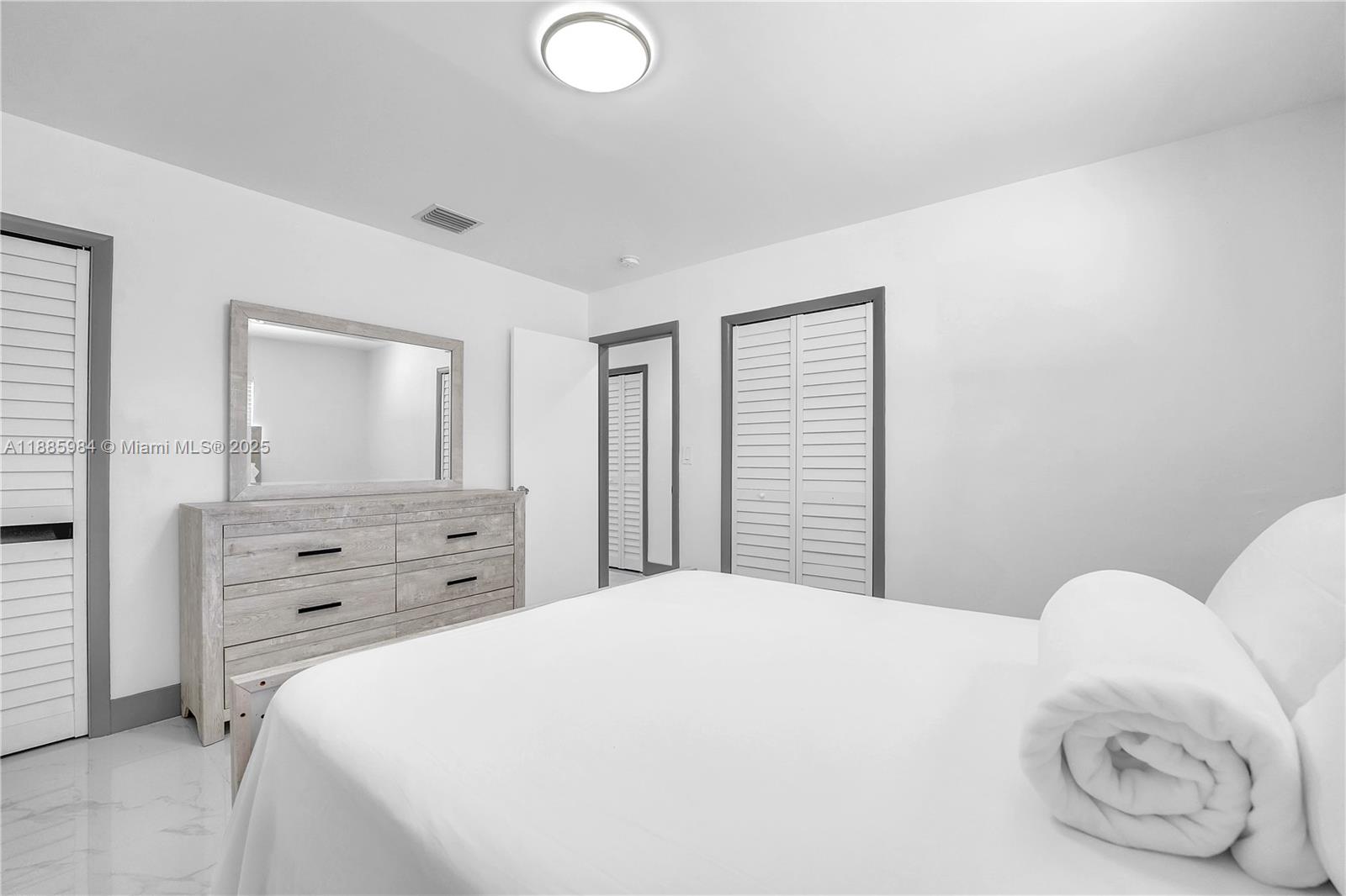 NEW LIBERIA - Residential