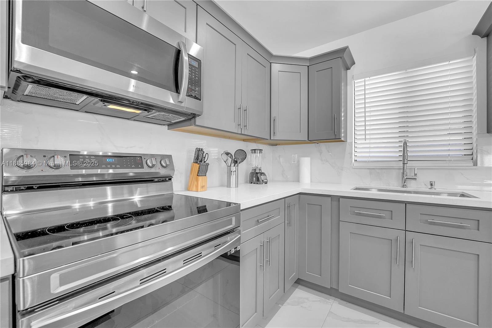 NEW LIBERIA - Residential