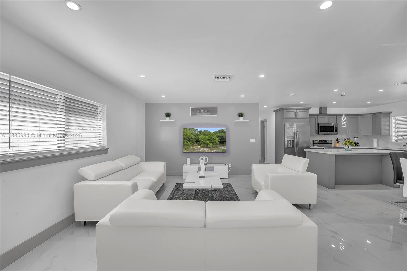 NEW LIBERIA - Residential