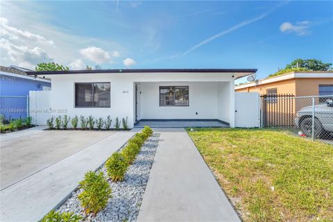 Photo of 2221 Charleston St, Hollywood, FL 33020 (MLS # A11885984)