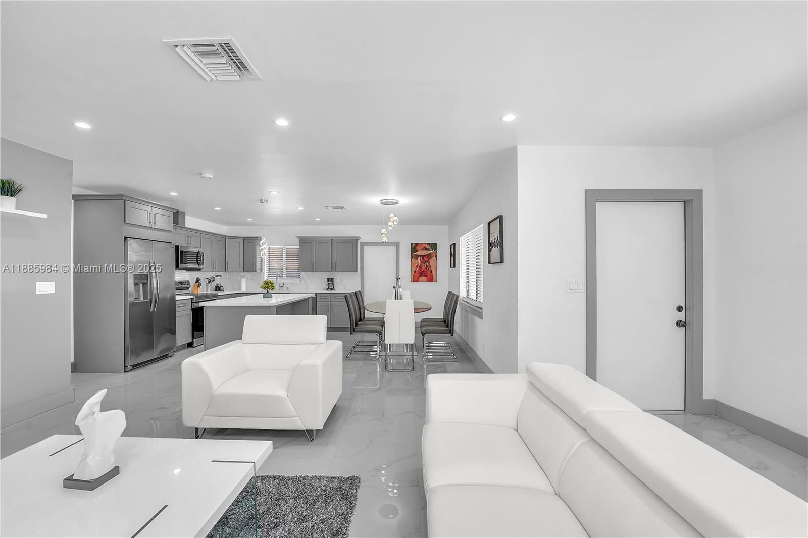 NEW LIBERIA - Residential