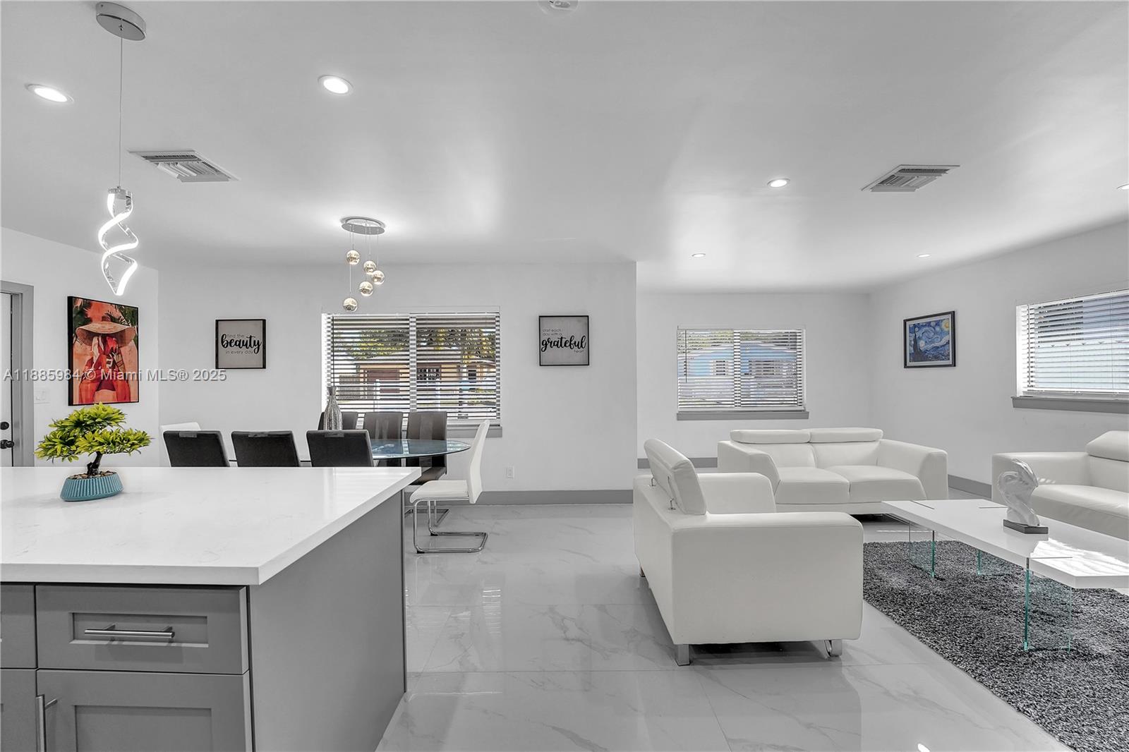 NEW LIBERIA - Residential