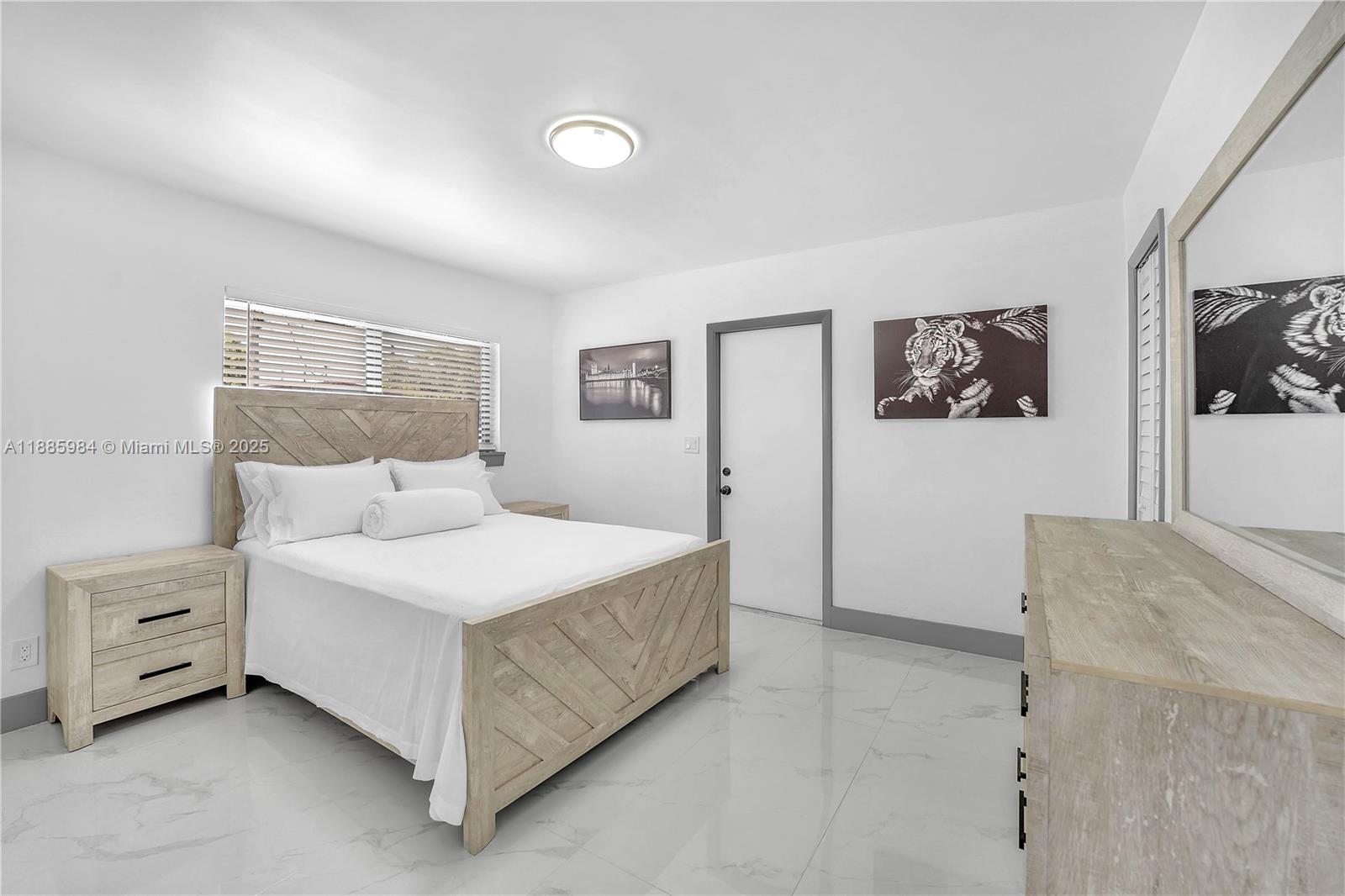 NEW LIBERIA - Residential