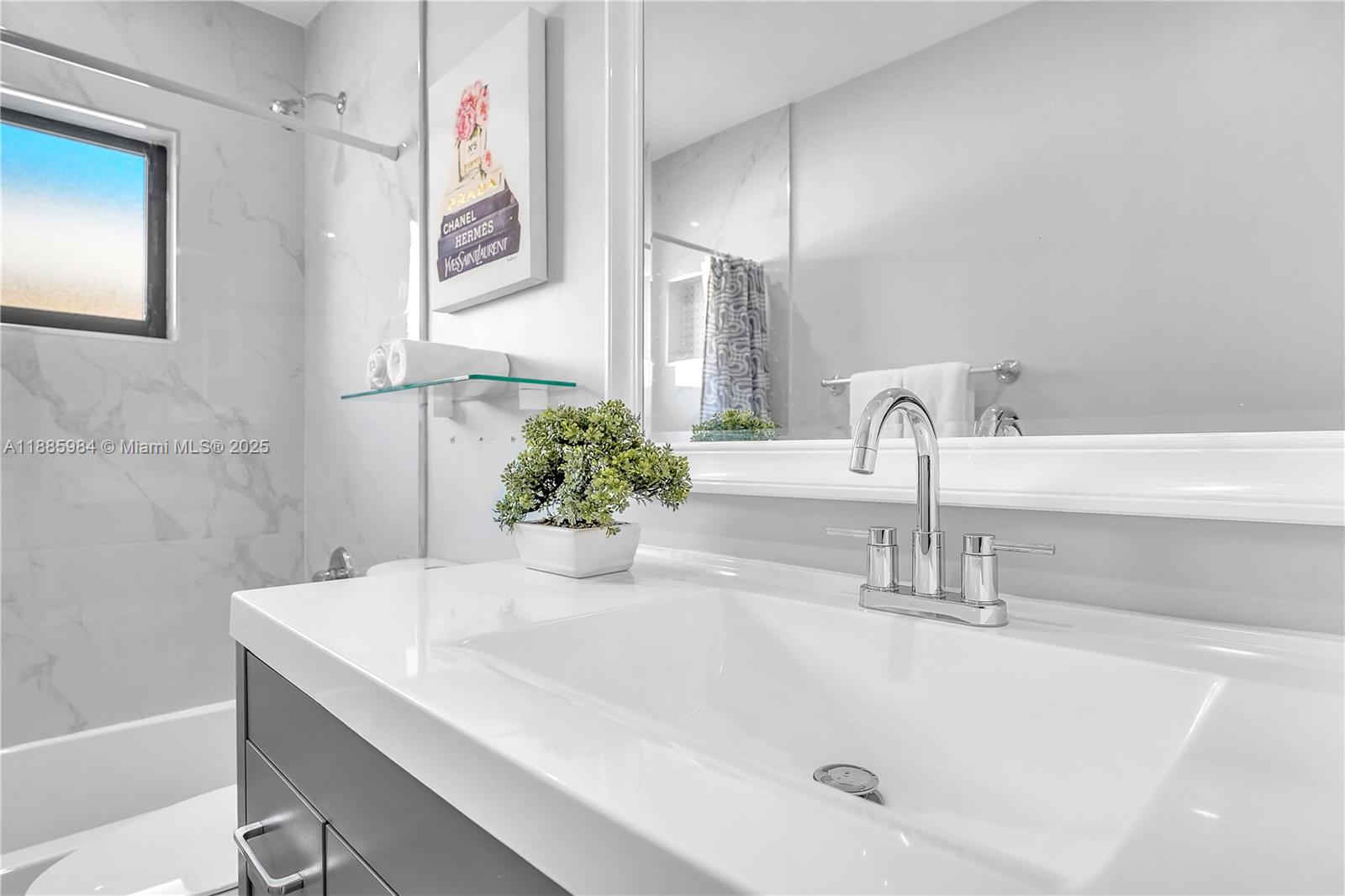 NEW LIBERIA - Residential