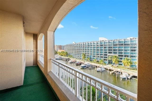 3001 NE 185th St 615