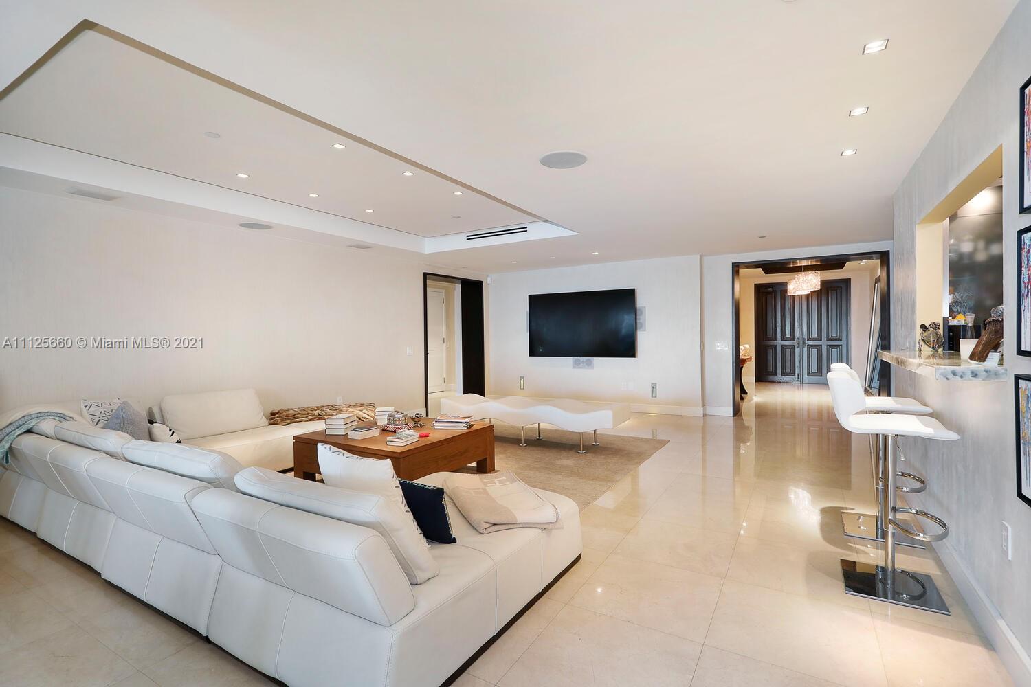 5100 BAYVIEW AT FISHER IS - Residential