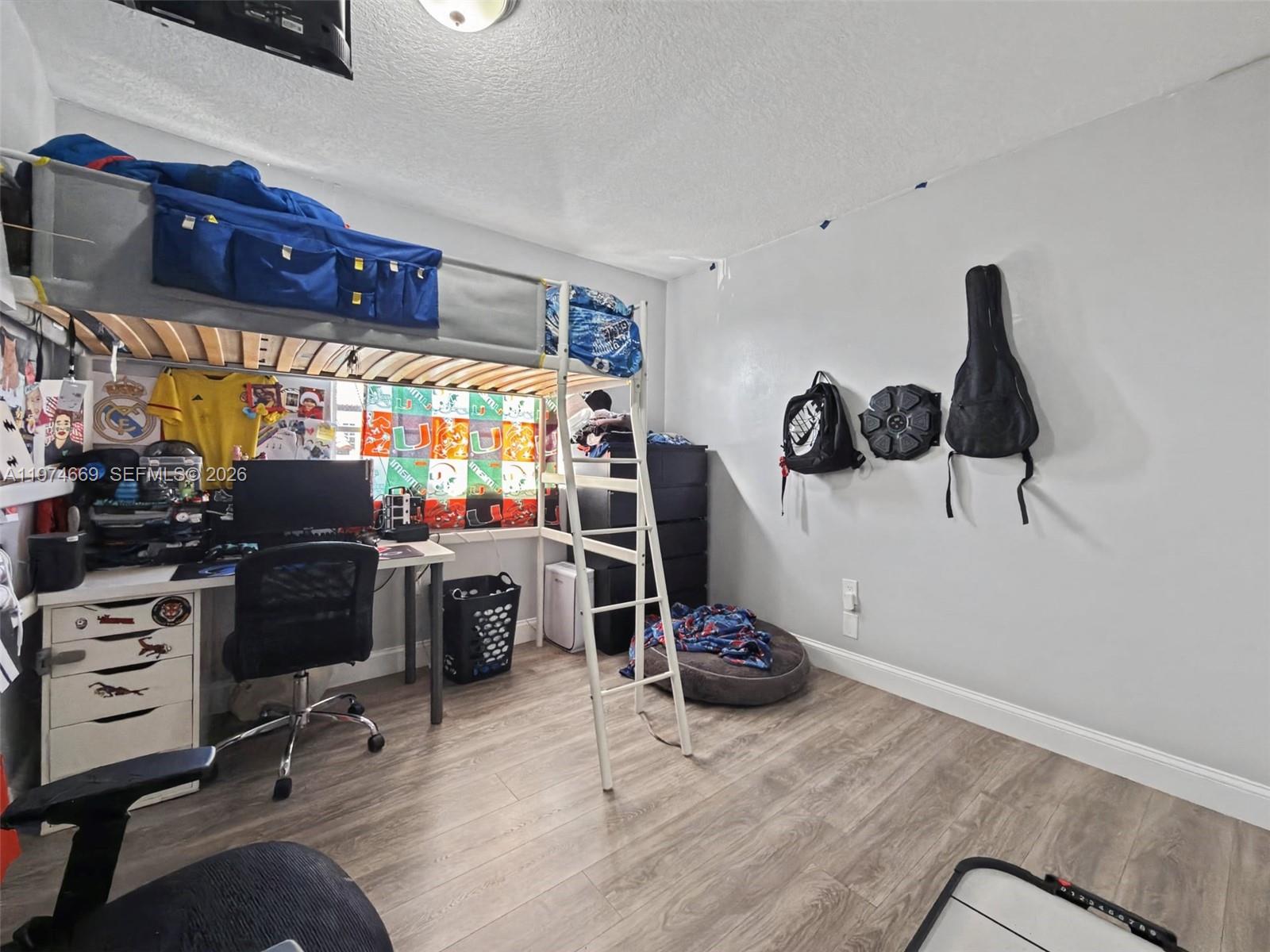 LAKE POINTE SEC 4 - Residential