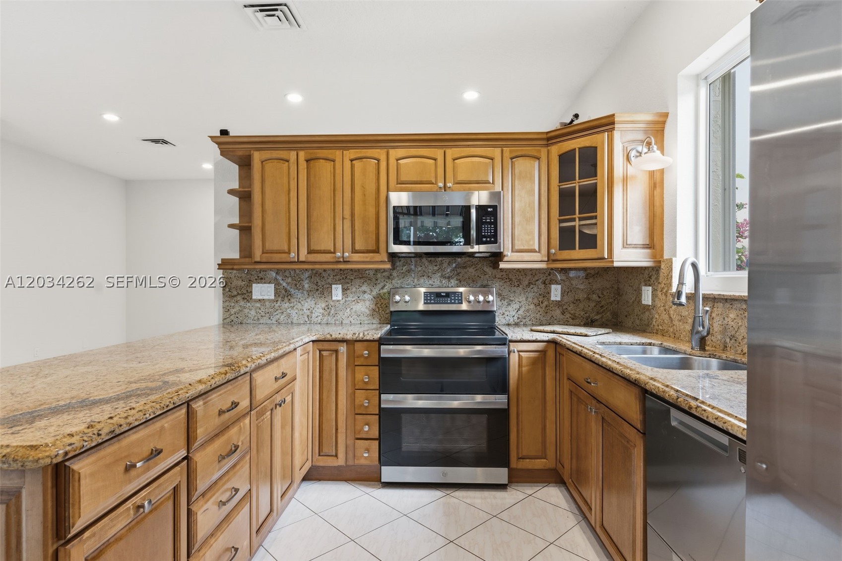 6530 Sandpiper Dr