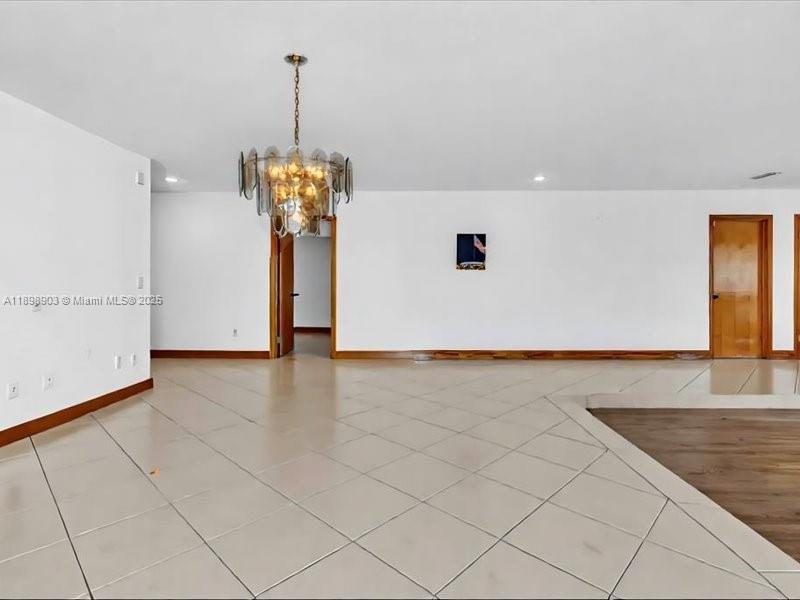 MANGO GARDENS - Residential