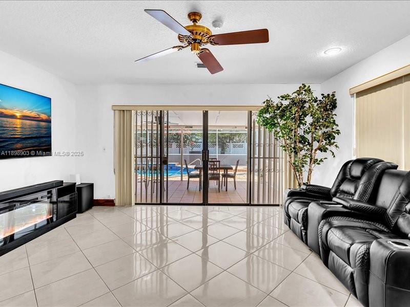 MANGO GARDENS - Residential