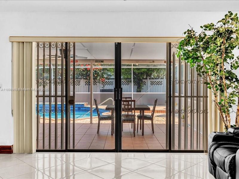 MANGO GARDENS - Residential