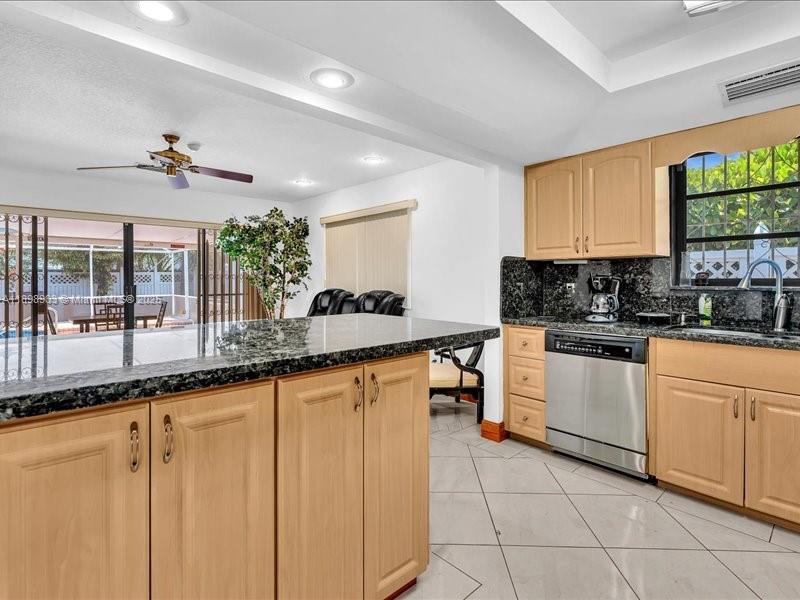 MANGO GARDENS - Residential