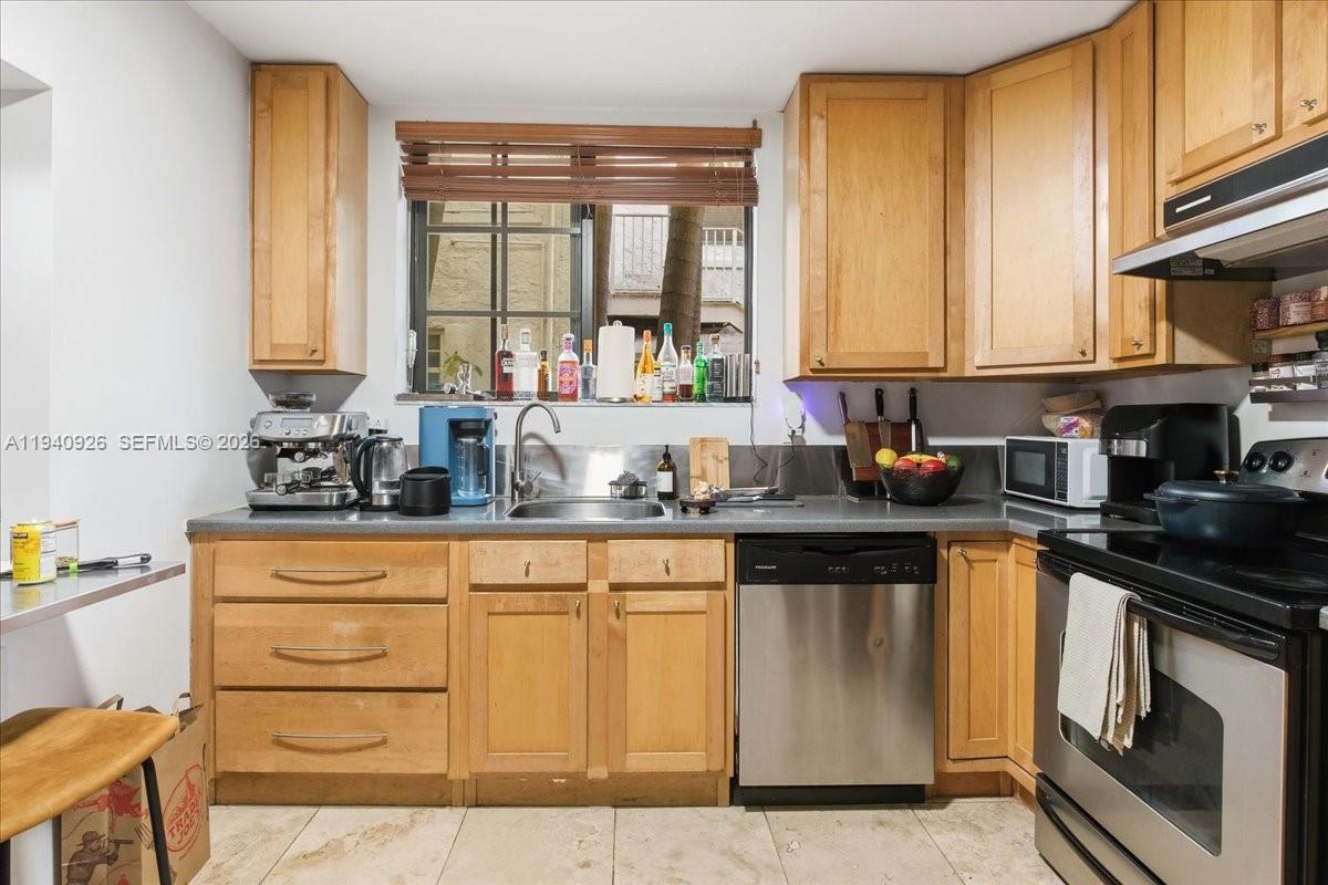 LINCOLN SUB - Residential Income