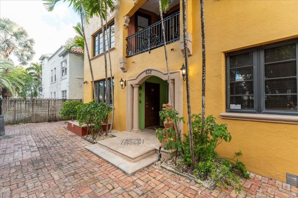 Photo of 632 15th St, Miami Beach, FL 33139 (MLS # A11940926)