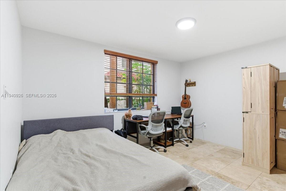 LINCOLN SUB - Residential Income