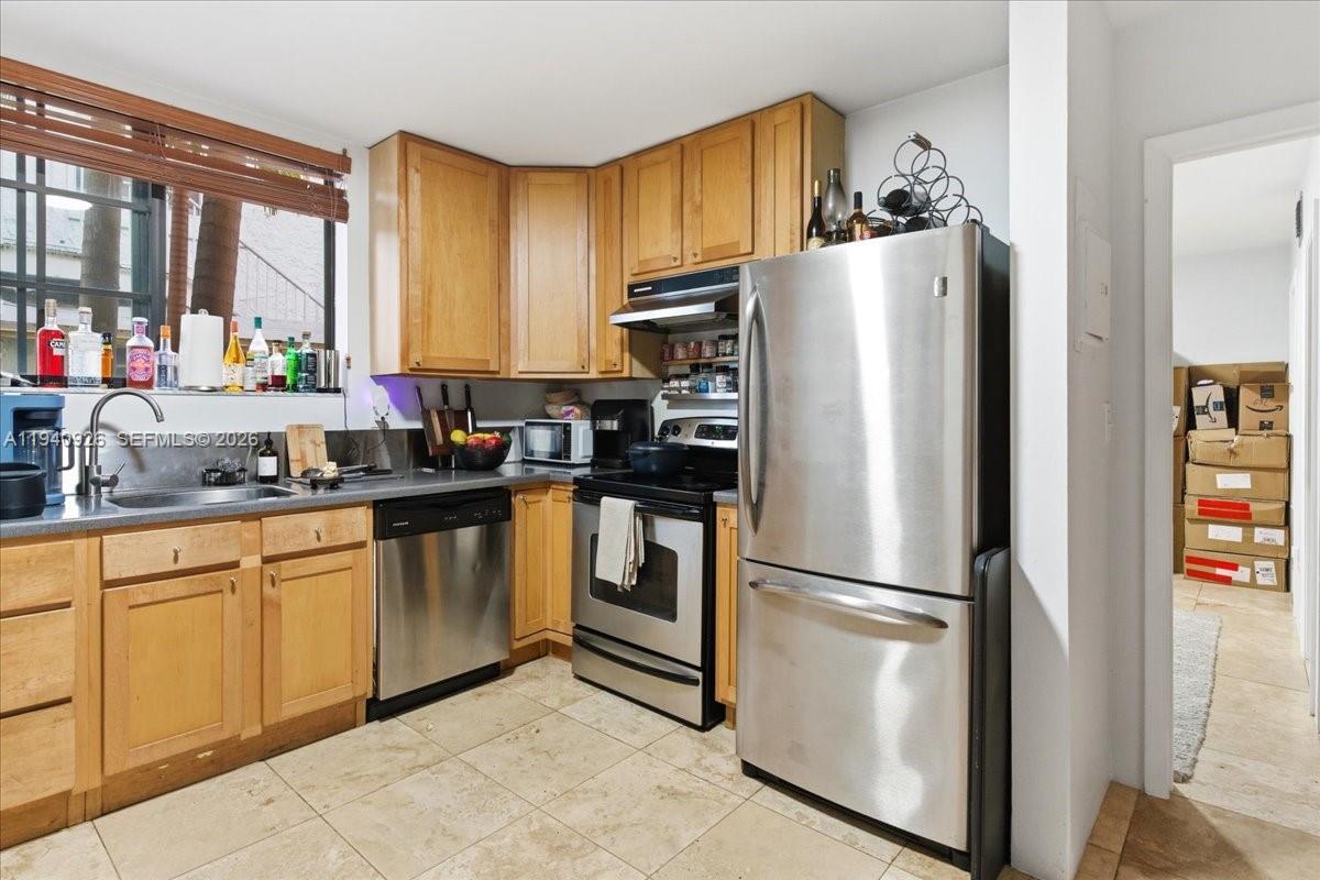 LINCOLN SUB - Residential Income