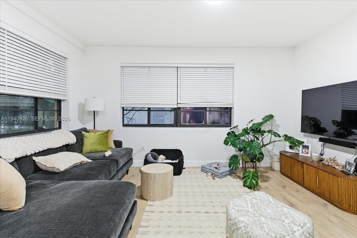 LINCOLN SUB - Residential Income