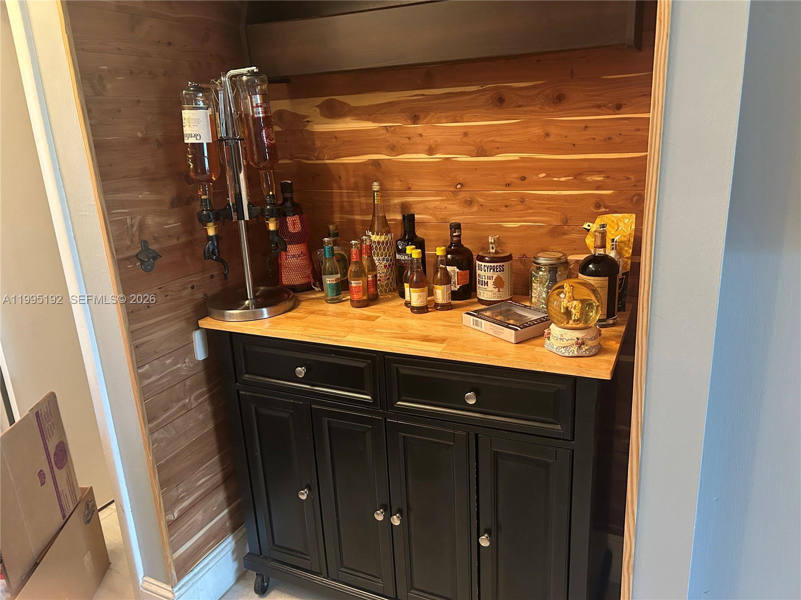 HOLLYBROOK GOLF AND - Residential Lease