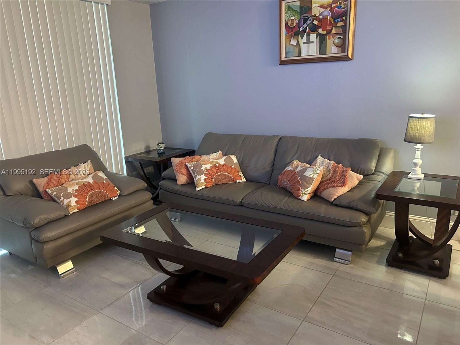 HOLLYBROOK GOLF AND - Residential Lease