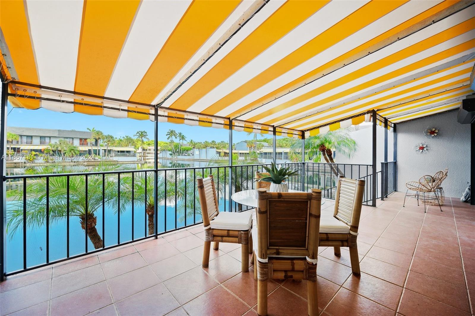 MIAMI LAKES WINDMILL GATE - Residential
