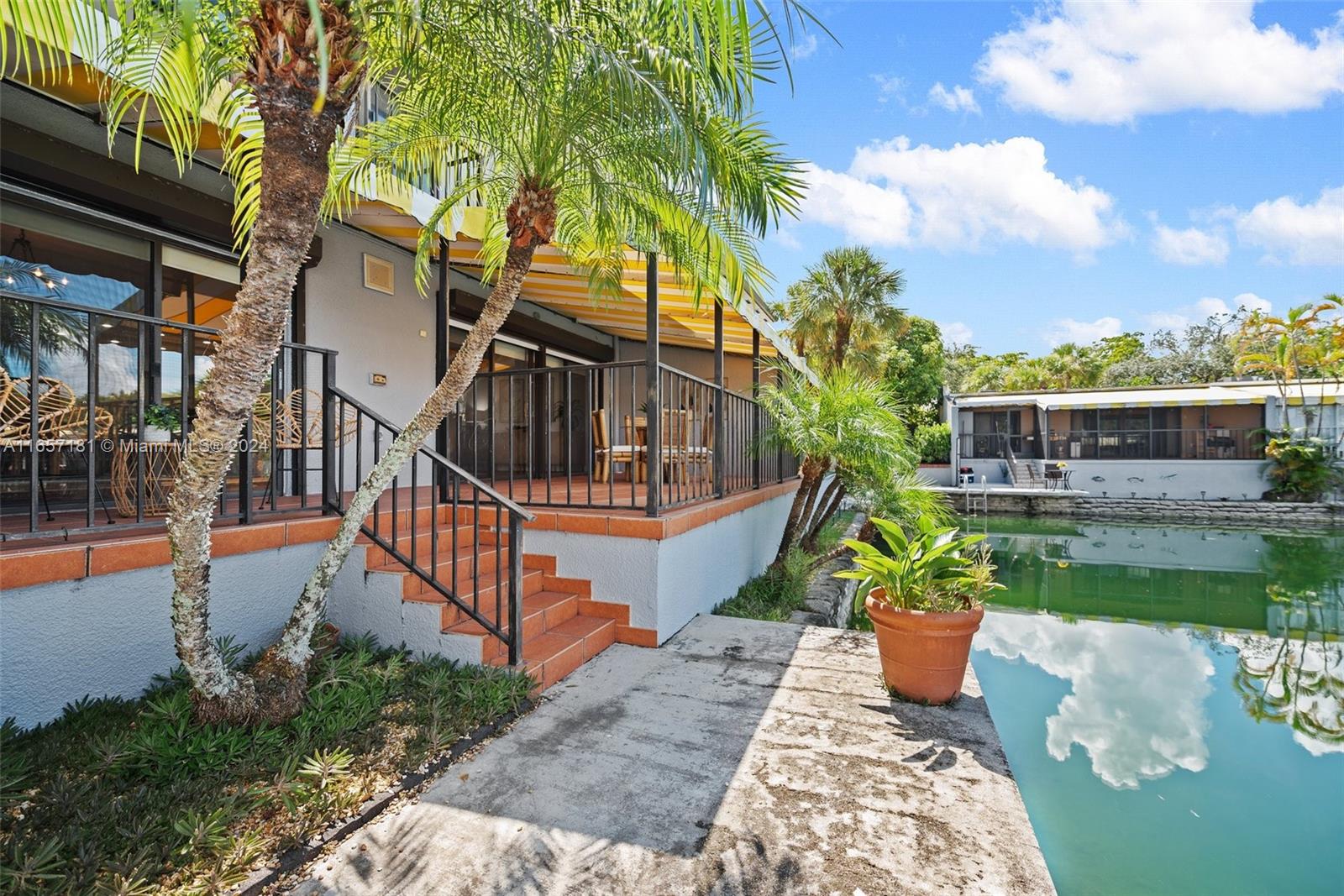 MIAMI LAKES WINDMILL GATE - Residential