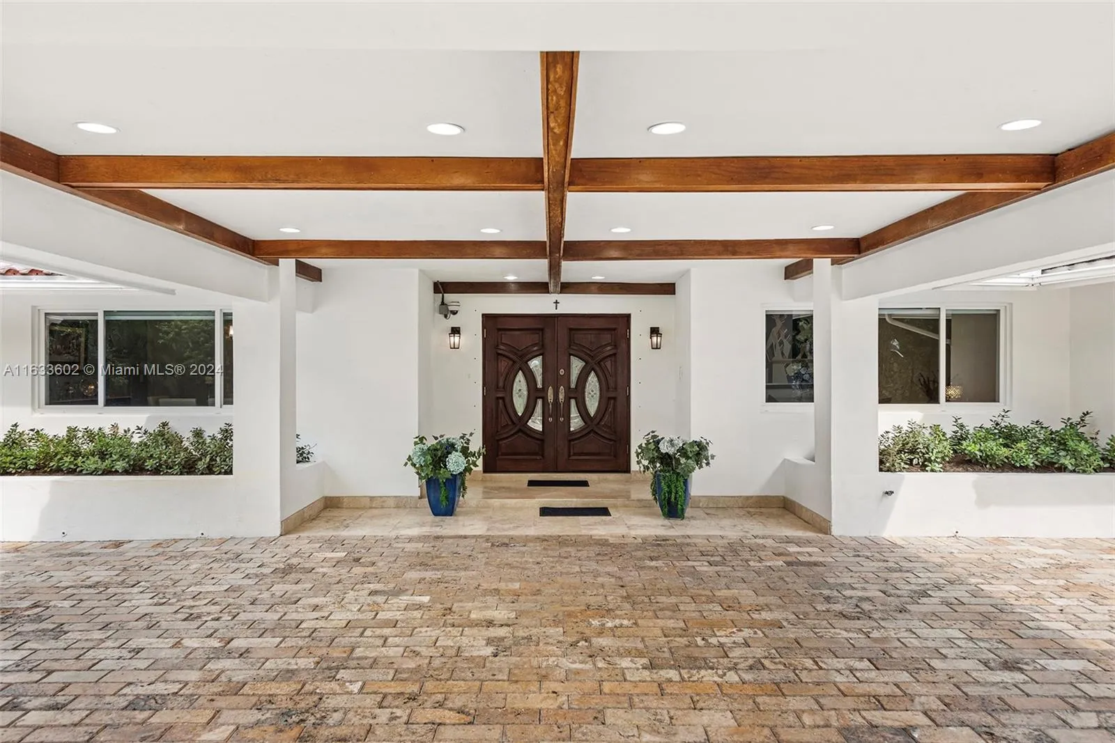 Coral Gables, Florida 33156, United States, 6 Bedrooms Bedrooms, ,6 BathroomsBathrooms,Residential,Active,49935