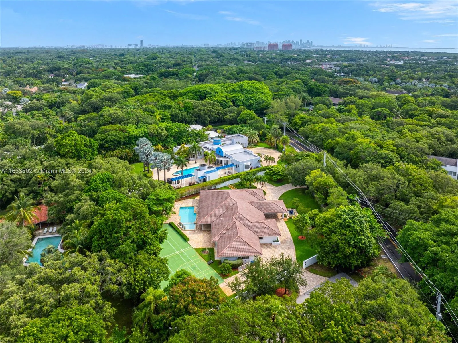 Coral Gables, Florida 33156, United States, 6 Bedrooms Bedrooms, ,6 BathroomsBathrooms,Residential,Active,49935