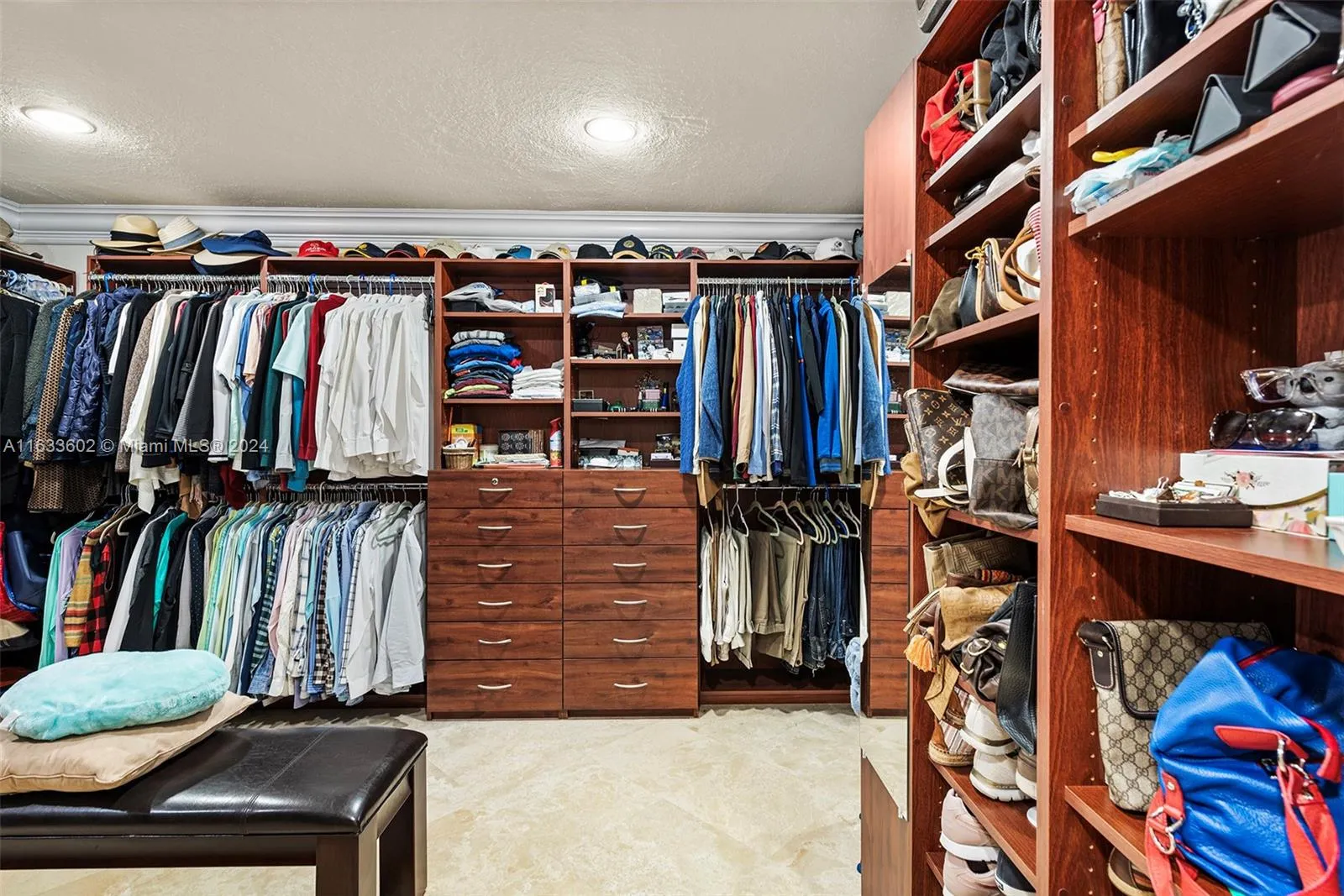 Coral Gables, Florida 33156, United States, 6 Bedrooms Bedrooms, ,6 BathroomsBathrooms,Residential,Active,49935