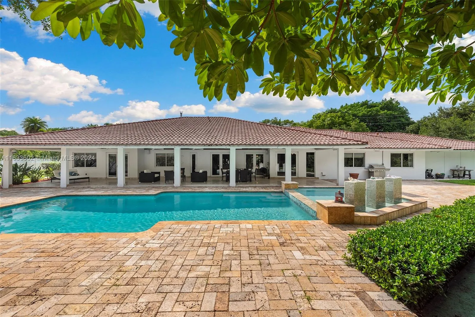 Coral Gables, Florida 33156, United States, 6 Bedrooms Bedrooms, ,6 BathroomsBathrooms,Residential,Active,49935