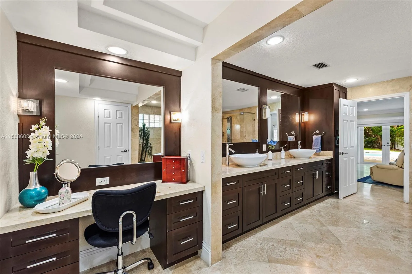 Coral Gables, Florida 33156, United States, 6 Bedrooms Bedrooms, ,6 BathroomsBathrooms,Residential,Active,49935