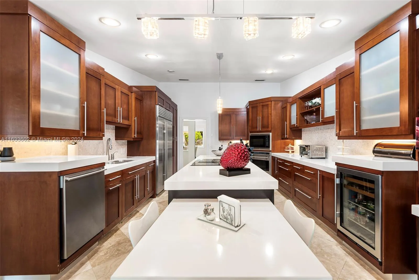 Coral Gables, Florida 33156, United States, 6 Bedrooms Bedrooms, ,6 BathroomsBathrooms,Residential,Active,49935