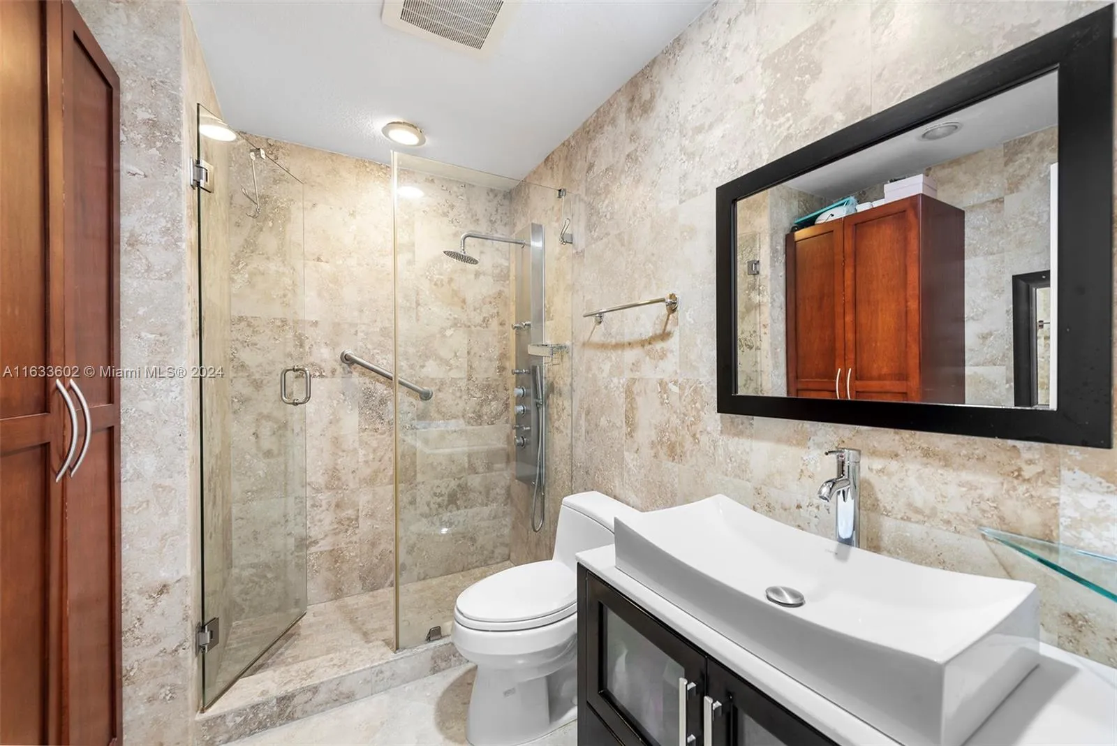 Coral Gables, Florida 33156, United States, 6 Bedrooms Bedrooms, ,6 BathroomsBathrooms,Residential,Active,49935